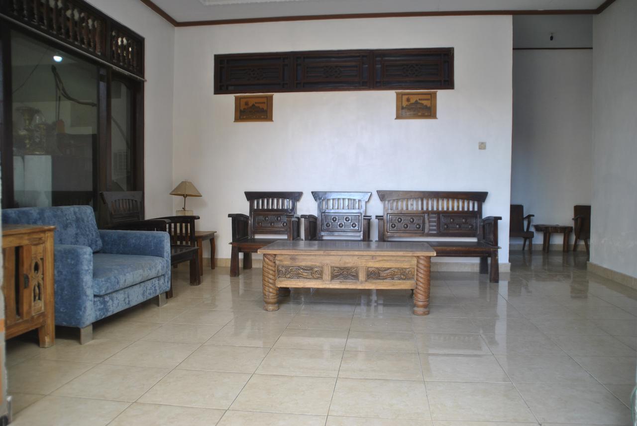 Budidin Homestay Canggu  Luaran gambar